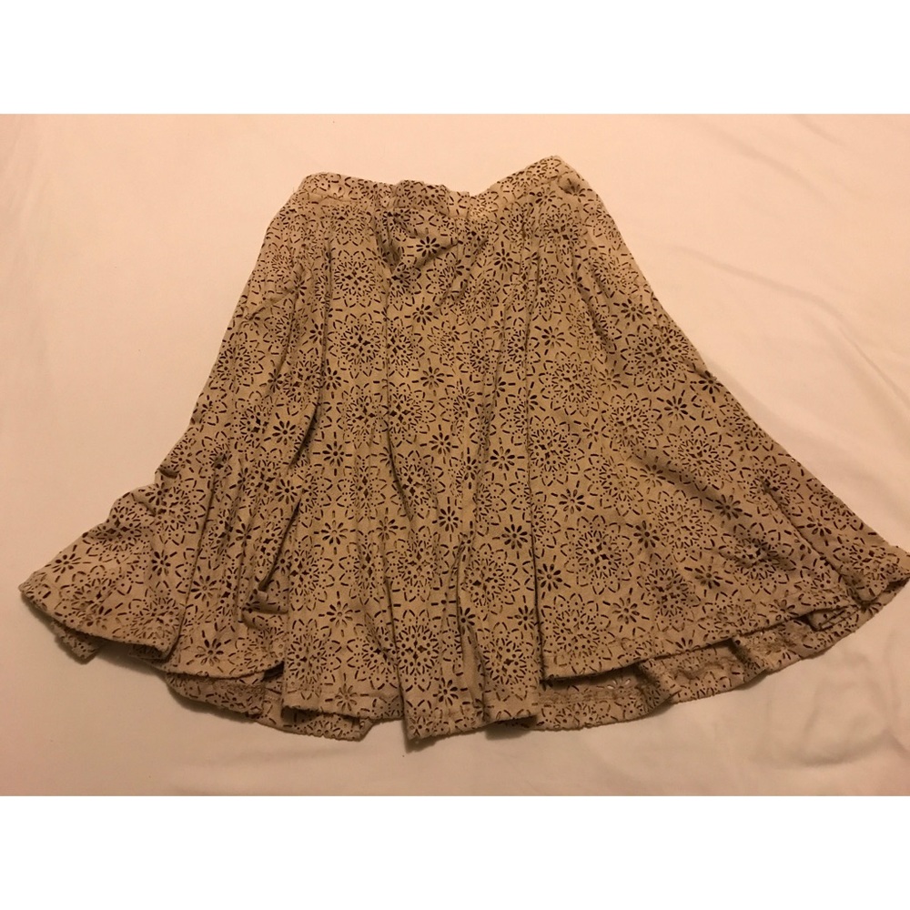 Cute flowy skirt